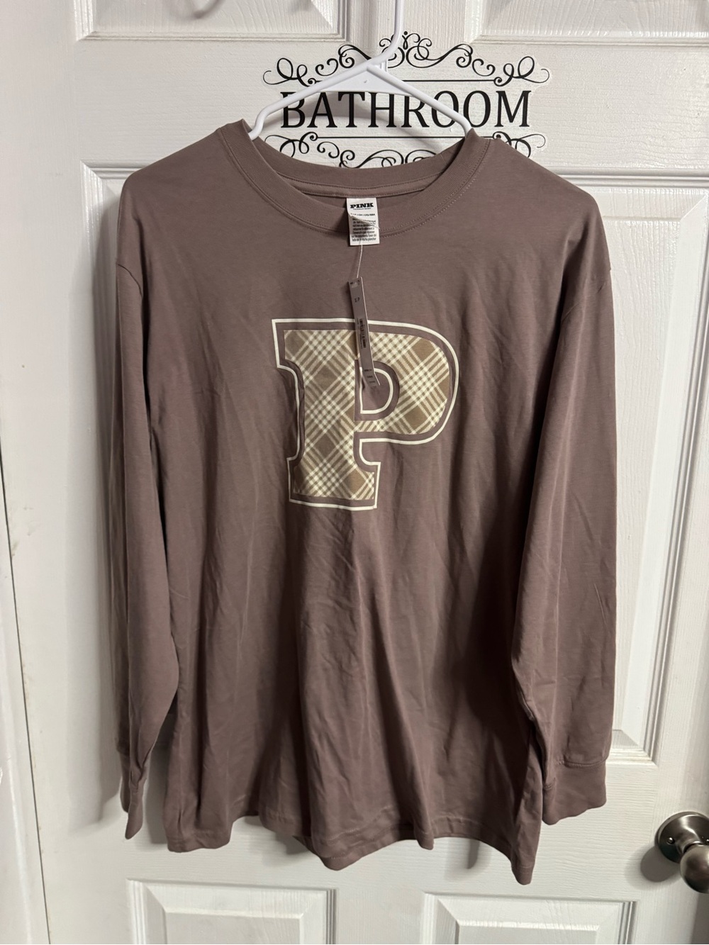 PINK Victoria's Secret Long Sleeve 'P' Logo Tee - Taupe